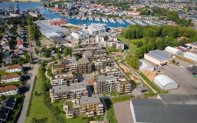 TEIEPARKEN KIRSEBÆRET BORETTSLAG