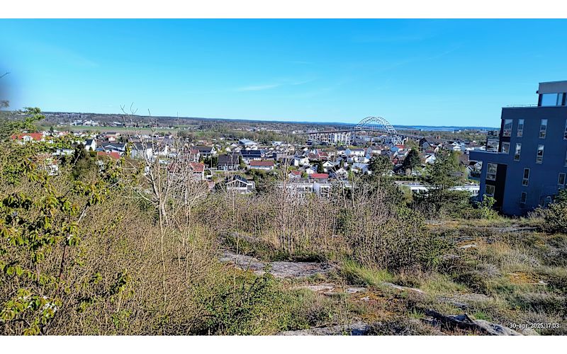 Flott utsikt fra borettslaget. 
