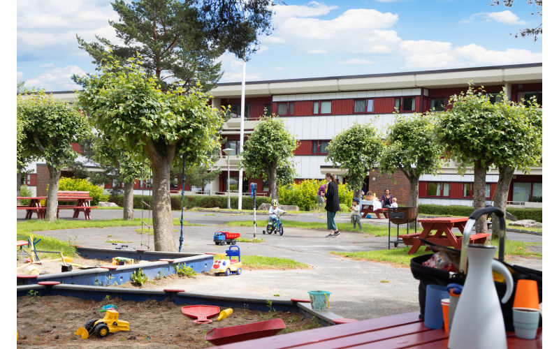 Fellesområdet er en sosial møteplass med lek og moro