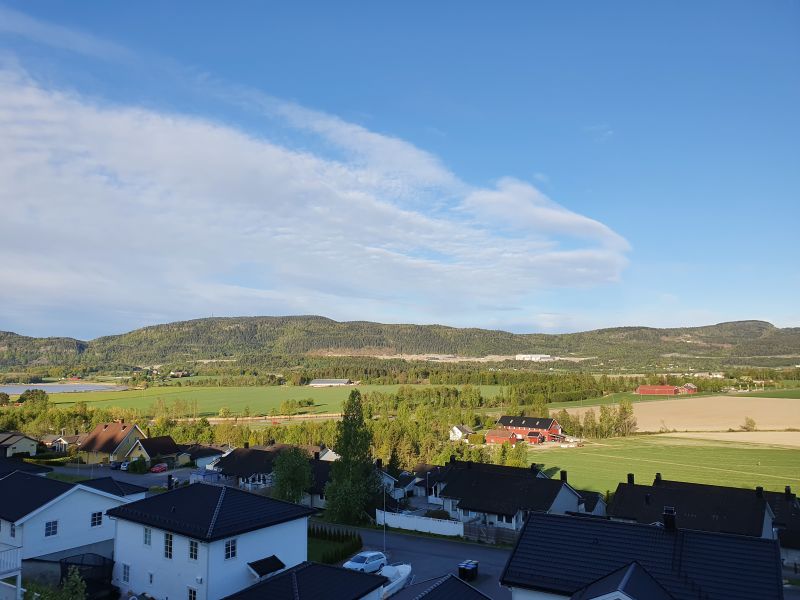 Tidlig sommer i Skafjellgrenda