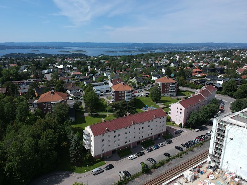 Vestsiden av t-banen: Gamlehagen 1-13 og Radarveien 82-86